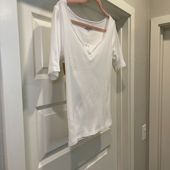 Ann Taylor White Shirt with front split neck - Size Medium NWOT (74) - Picture 9 of 10